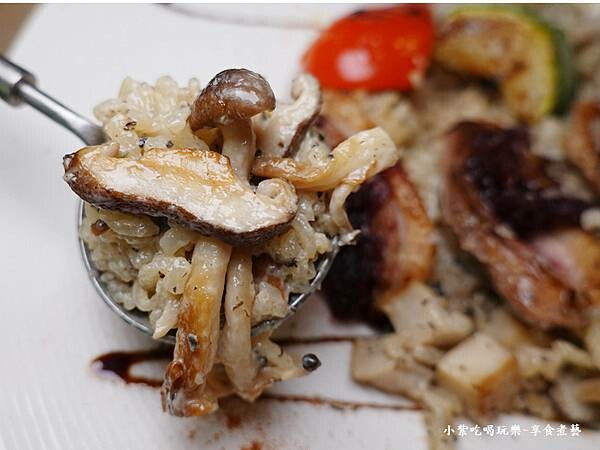 蕈菇黑松露燉飯佐洛神鴨胸-日季cafe (1).jpg 蕈菇黑松露燉飯佐洛神鴨胸-日季cafe (1).jpg