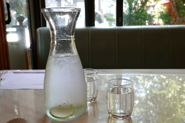 有優雅用餐環境與紅酒啤酒搭配的中和精緻牛肉麵餐廳-永安站寶聖瑞牛肉麵休閒餐廳,中和必吃牛肉麵餐廳