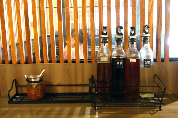 有優雅用餐環境與紅酒啤酒搭配的中和精緻牛肉麵餐廳-永安站寶聖瑞牛肉麵休閒餐廳,中和必吃牛肉麵餐廳