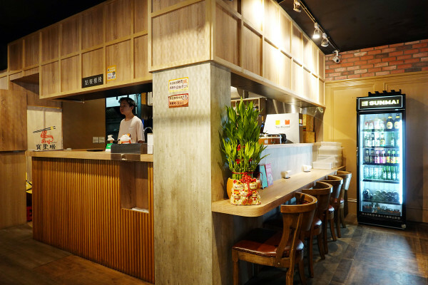 有優雅用餐環境與紅酒啤酒搭配的中和精緻牛肉麵餐廳-永安站寶聖瑞牛肉麵休閒餐廳,中和必吃牛肉麵餐廳