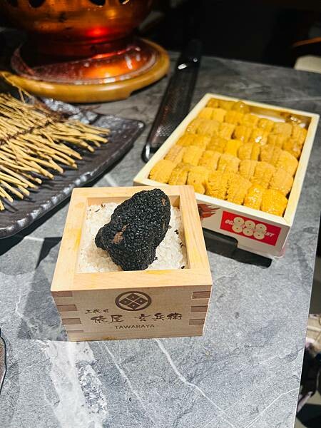 東區青杉燒肉Asougi Yakiniku。專人代烤。新鮮海