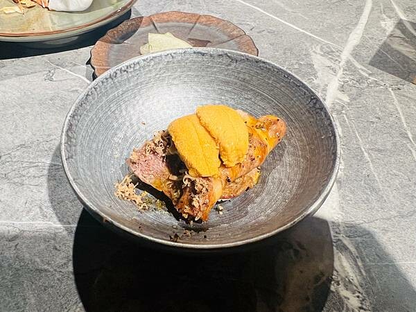 東區青杉燒肉Asougi Yakiniku。專人代烤。新鮮海