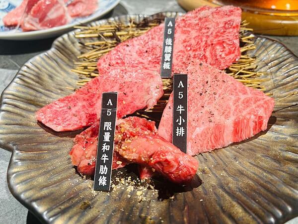 東區青杉燒肉Asougi Yakiniku。專人代烤。新鮮海