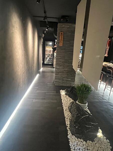 東區青杉燒肉Asougi Yakiniku。專人代烤。新鮮海