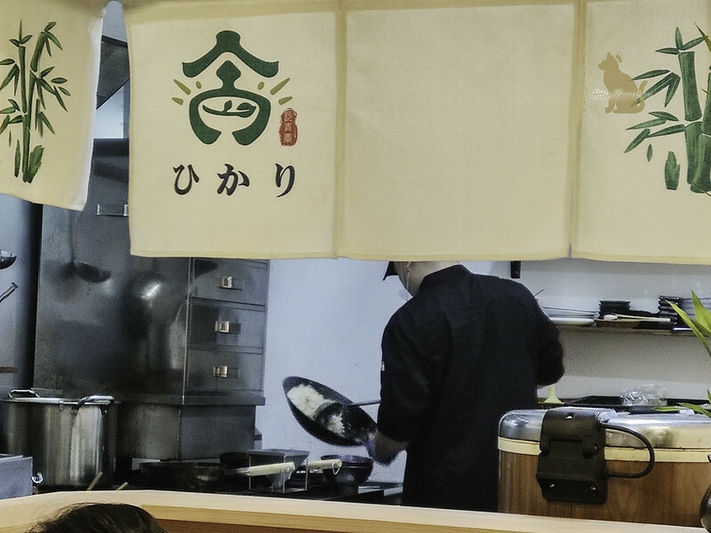 台中蔬食｜光寓蔬食ひかり-蔬食拉麵/碎金飯!