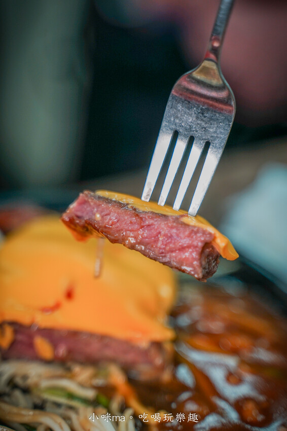 桃園市桃園區【桃園吃到飽】 饗厚牛排-桃園店｜399元彭湃自助吧吃到飽，加49元多一客牛排，不收服務費