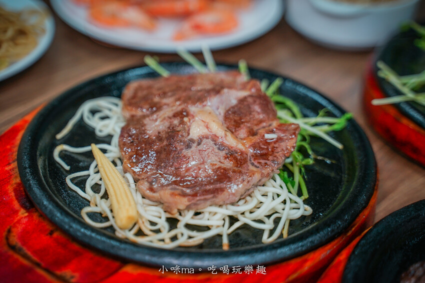 桃園市桃園區【桃園吃到飽】 饗厚牛排-桃園店｜399元彭湃自助吧吃到飽，加49元多一客牛排，不收服務費