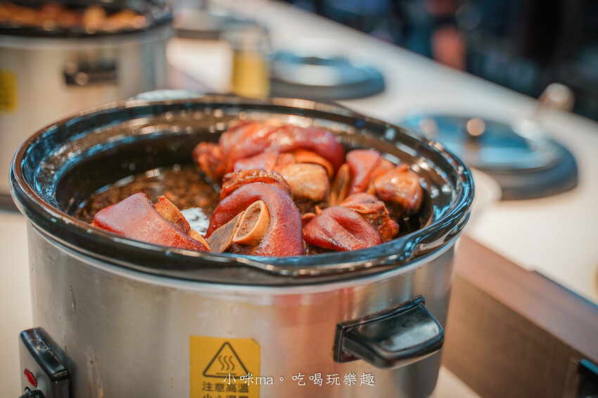 桃園市桃園區【桃園吃到飽】 饗厚牛排-桃園店｜399元彭湃自助吧吃到飽，加49元多一客牛排，不收服務費