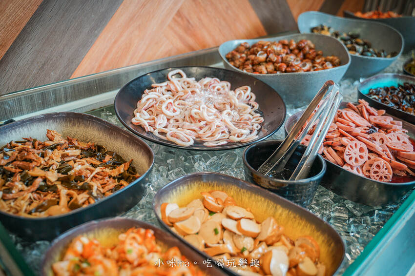 桃園市桃園區【桃園吃到飽】 饗厚牛排-桃園店｜399元彭湃自助吧吃到飽，加49元多一客牛排，不收服務費