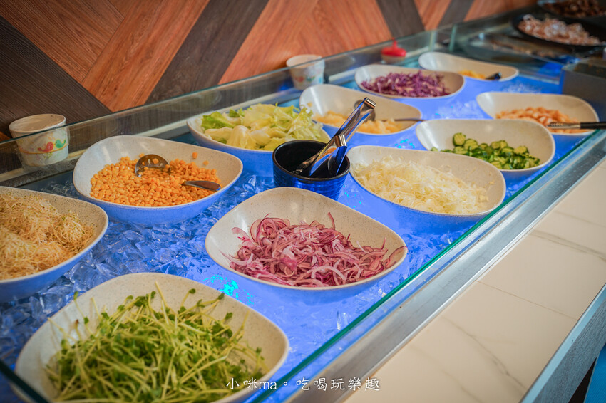 桃園市桃園區【桃園吃到飽】 饗厚牛排-桃園店｜399元彭湃自助吧吃到飽，加49元多一客牛排，不收服務費