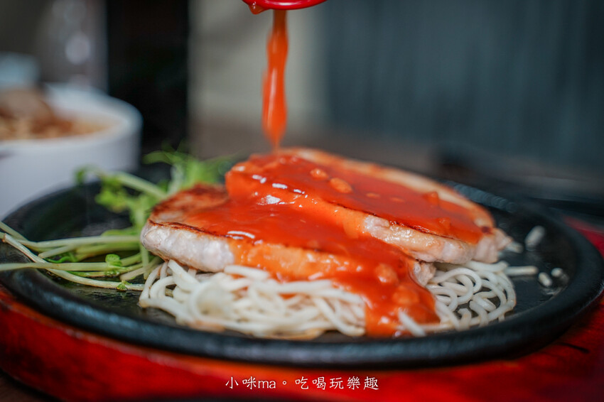 桃園市桃園區【桃園吃到飽】 饗厚牛排-桃園店｜399元彭湃自助吧吃到飽，加49元多一客牛排，不收服務費