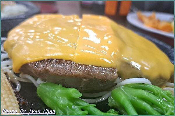 《桃園牛排》桃園牛排自助百匯吃到飽餐廳/ 『饗厚牛排』 I 《桃園牛排》桃園牛排自助百匯吃到飽餐廳/ 『饗厚牛排』 I