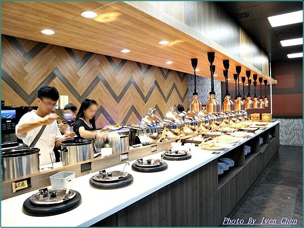 《桃園牛排》桃園牛排自助百匯吃到飽餐廳/ 『饗厚牛排』 I 《桃園牛排》桃園牛排自助百匯吃到飽餐廳/ 『饗厚牛排』 I