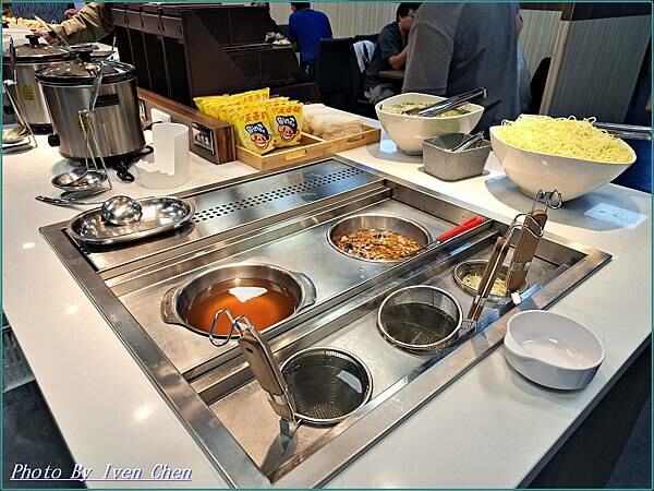 《桃園牛排》義式百匯自助吧吃到飽/ 『饗厚牛排』 Iven 《桃園牛排》義式百匯自助吧吃到飽/ 『饗厚牛排』 Iven