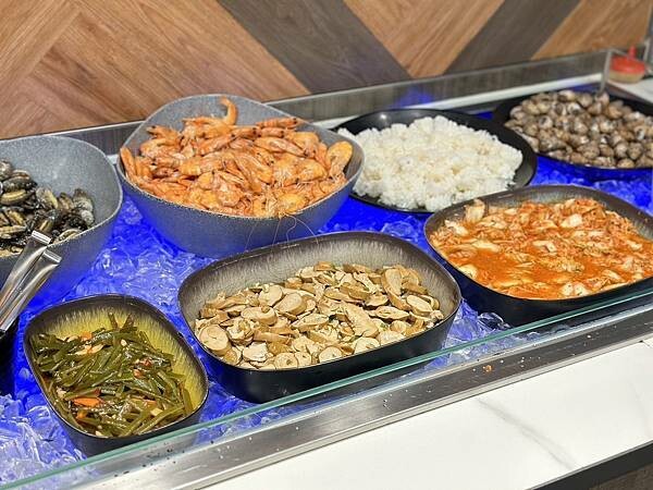 桃園市桃園區[桃園美食] 饗厚牛排-桃園店 $399自助吧吃到飽 加購牛排+$49起！#桃園吃到飽 @蛋寶趴趴go