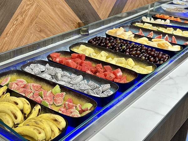 桃園市桃園區[桃園美食] 饗厚牛排-桃園店 $399自助吧吃到飽 加購牛排+$49起！#桃園吃到飽 @蛋寶趴趴go