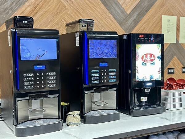 桃園市桃園區[桃園美食] 饗厚牛排-桃園店 $399自助吧吃到飽 加購牛排+$49起！#桃園吃到飽 @蛋寶趴趴go