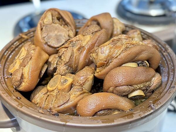 桃園市桃園區[桃園美食] 饗厚牛排-桃園店 $399自助吧吃到飽 加購牛排+$49起！#桃園吃到飽 @蛋寶趴趴go