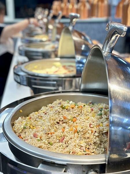 桃園市桃園區[桃園美食] 饗厚牛排-桃園店 $399自助吧吃到飽 加購牛排+$49起！#桃園吃到飽 @蛋寶趴趴go