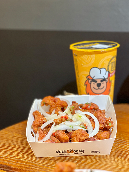 【台北信義區美食】炸鷄大獅-台北醫大店 x 大獅蓋飯真的讚,