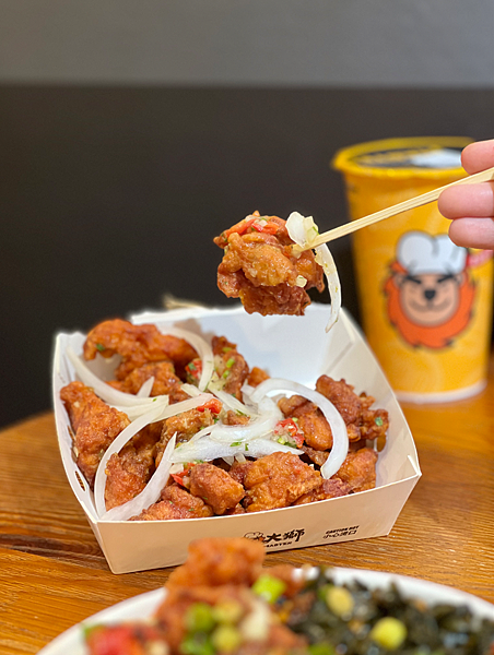 【台北信義區美食】炸鷄大獅-台北醫大店 x 大獅蓋飯真的讚,