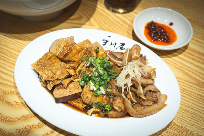 手川屋 麵專製 SHOU CHUAN WU｜台北中山捷運站旁的四川風味麻辣牛肉麵專賣店，新開幕的優秀麵店網路評價4.9