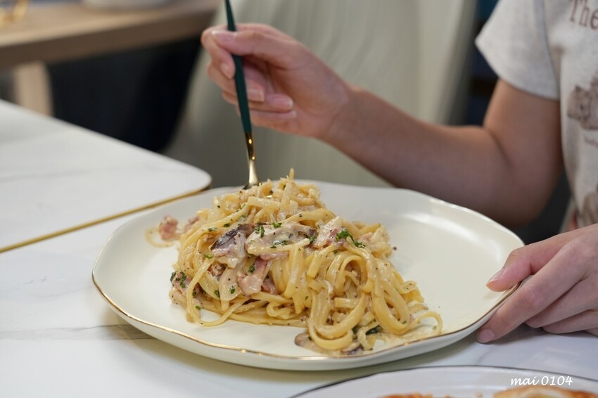 蘆洲美食｜JJE Ceremony Cafe&kitchen～是早午餐、餐酒館也是家寵物友善餐廳，為平凡的生活注入點儀式感