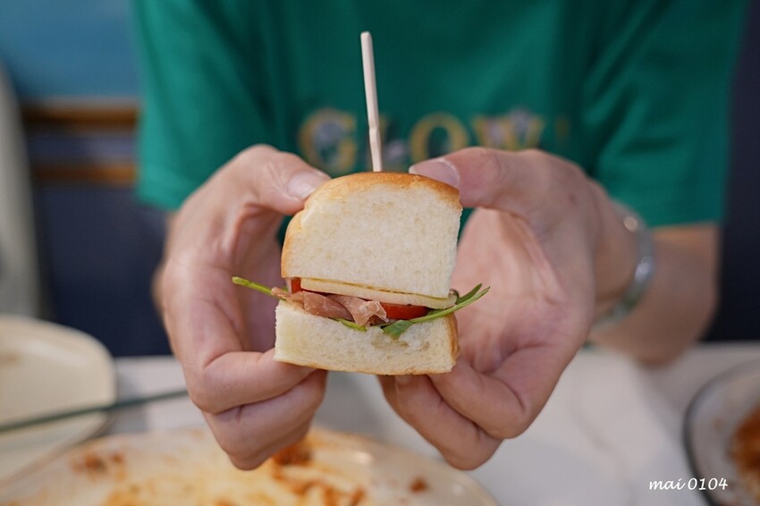 蘆洲美食｜JJE Ceremony Cafe&kitchen～是早午餐、餐酒館也是家寵物友善餐廳，為平凡的生活注入點儀式感