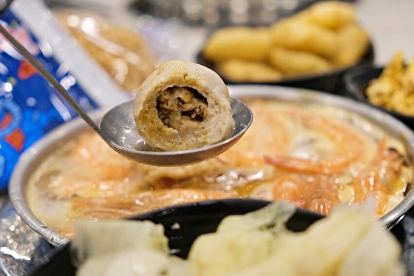 台南火鍋【九鼎鍋開元店】24小時營業平價火鍋,30種風味湯底 台南火鍋【九鼎鍋開元店】24小時營業平價火鍋,30種風味湯底