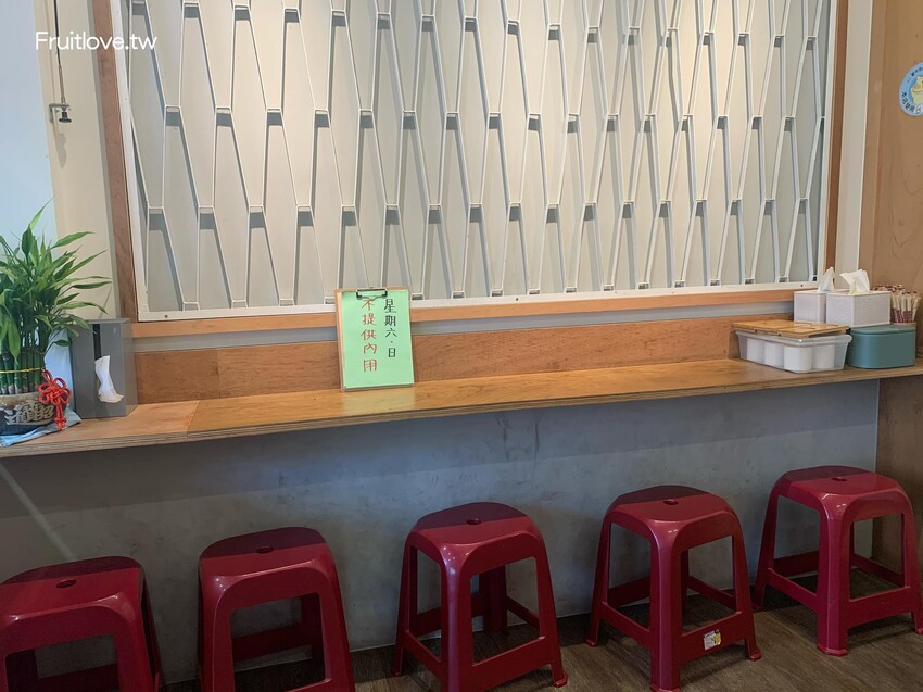 何家吉祥涼麵⟩麵量很有份量，麵條Q彈，麻醬濃郁，可以依照自己的口味做調整-台中北屯美食 @果果愛Fruitlove