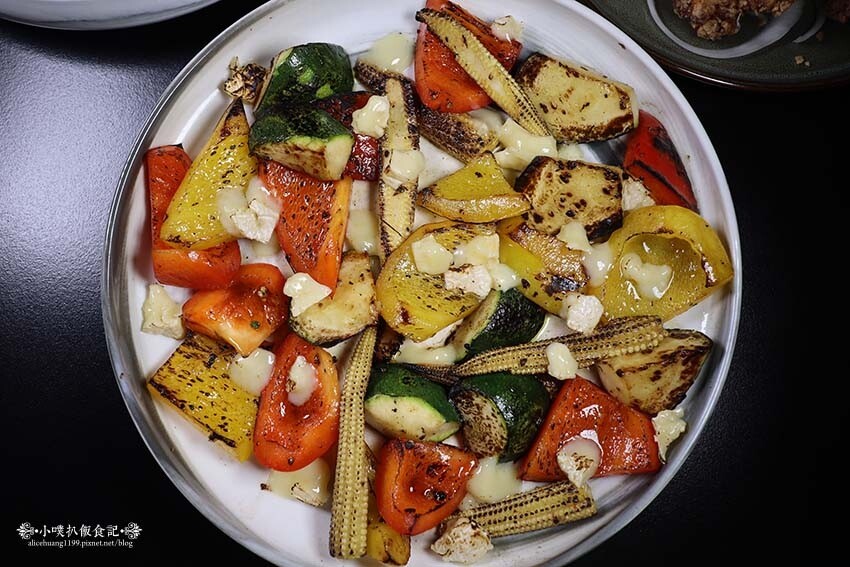 【台北餐酒館推薦】『In Bottle 平玖餐酒館』近台北101/世貿站/信義區聚會餐酒館/絕美華麗瓶裝酒酒牆/繽紛