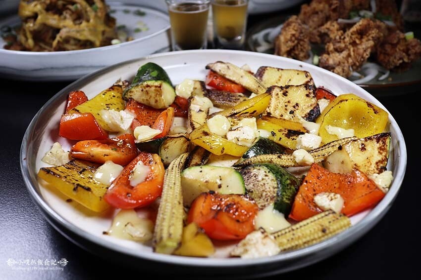 【台北餐酒館推薦】『In Bottle 平玖餐酒館』近台北101/世貿站/信義區聚會餐酒館/絕美華麗瓶裝酒酒牆/繽紛