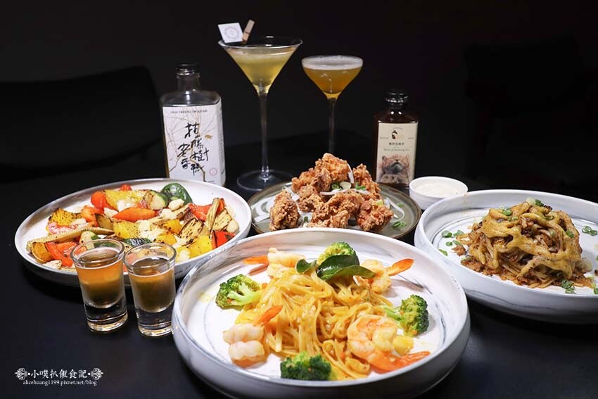 【台北餐酒館推薦】『In Bottle 平玖餐酒館』近台北101/世貿站/信義區聚會餐酒館/絕美華麗瓶裝酒酒牆/繽紛