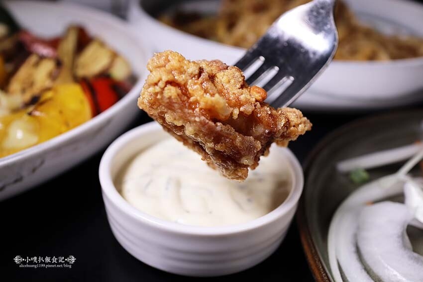 【台北餐酒館推薦】『In Bottle 平玖餐酒館』近台北101/世貿站/信義區聚會餐酒館/絕美華麗瓶裝酒酒牆/繽紛