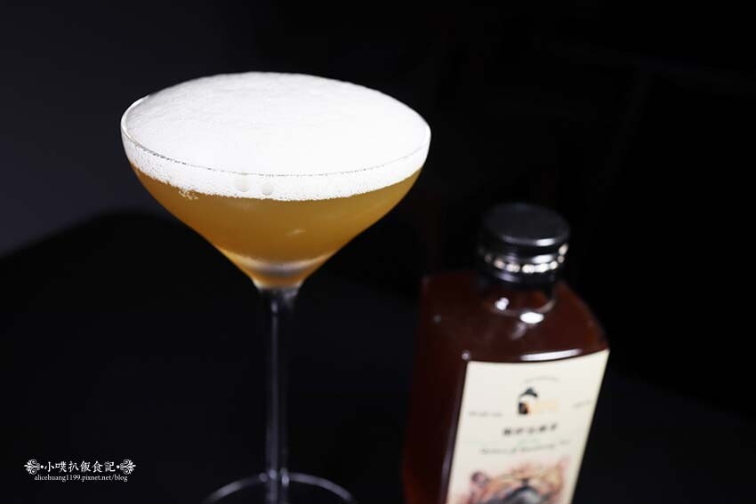 【台北餐酒館推薦】『In Bottle 平玖餐酒館』近台北101/世貿站/信義區聚會餐酒館/絕美華麗瓶裝酒酒牆/繽紛