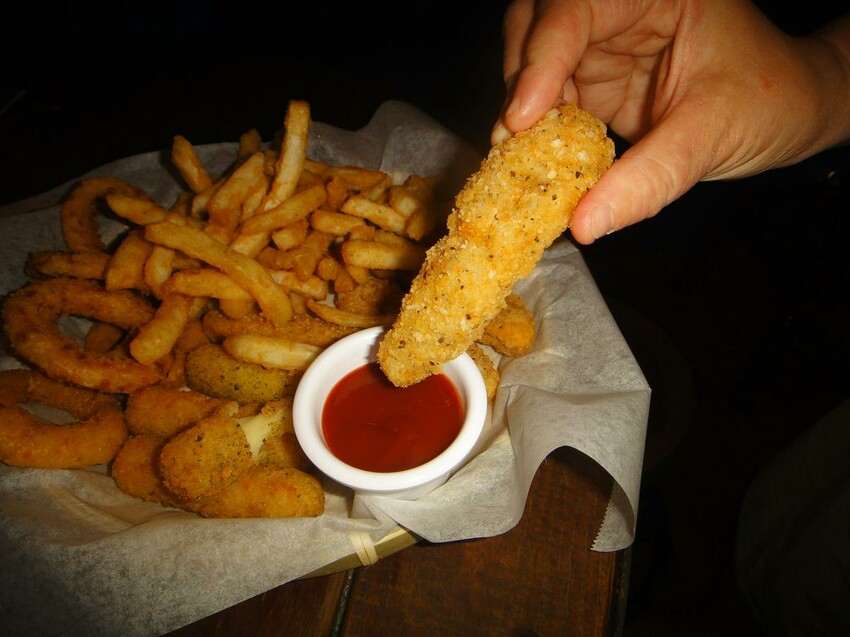 【美食】「Seven Heads 英式餐酒館 新莊店」新莊餐