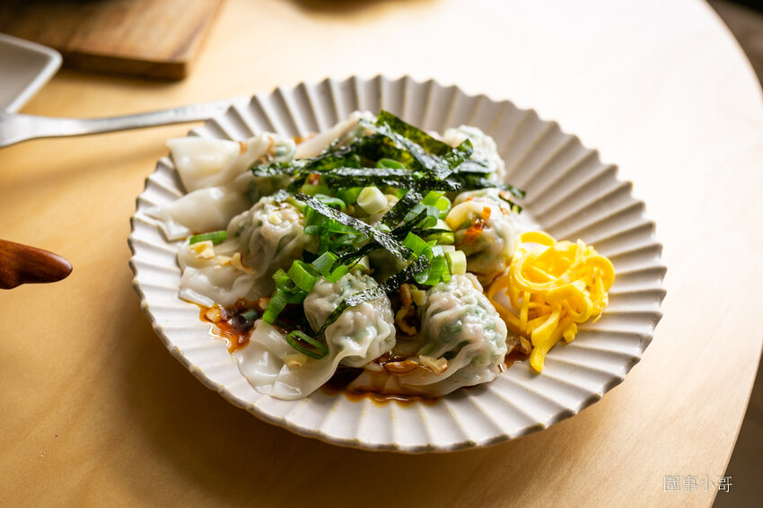 桃園中壢美食-餛飩女王，用心製作的手工鮮肉餛飩超美味！讓我在家輕鬆做出好料理～ @圍事小哥的幸福相框