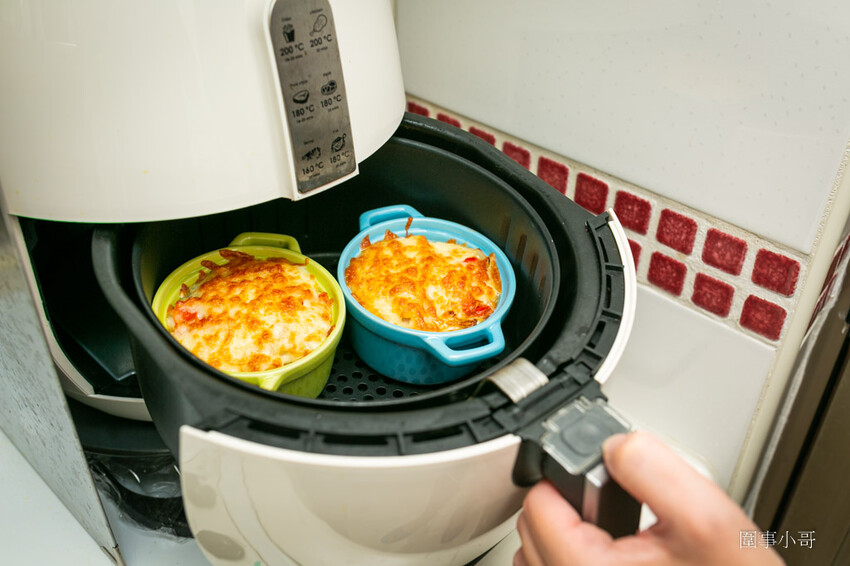 桃園中壢美食-餛飩女王，用心製作的手工鮮肉餛飩超美味！讓我在家輕鬆做出好料理～ @圍事小哥的幸福相框