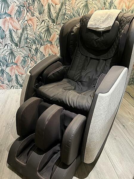 (台中汽車旅館)朵茉行館~超奢華豪宅式藝術酒店!進口高檔設備