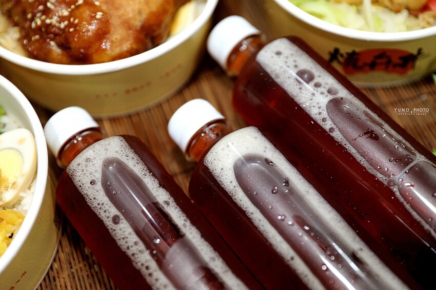 用心製作的日式美味飯盒！激推人氣雙拼海陸丼 下飯又飽足 台中外帶便當推薦 |燒弁丼日式手作便當-漢口店