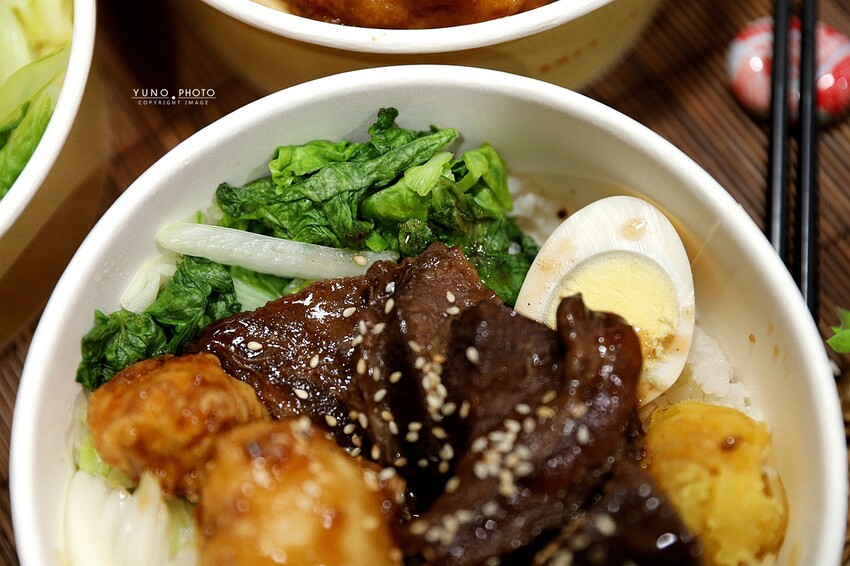用心製作的日式美味飯盒！激推人氣雙拼海陸丼 下飯又飽足 台中外帶便當推薦 |燒弁丼日式手作便當-漢口店