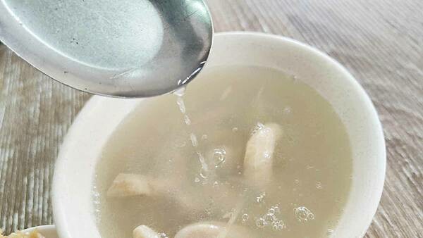 車路頭油飯｜２０元油飯，絕無佳有的銅板價格，晚來還會吃不到