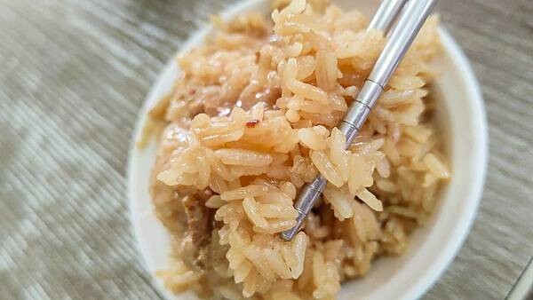 車路頭油飯｜２０元油飯，絕無佳有的銅板價格，晚來還會吃不到