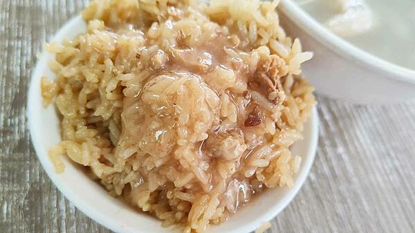 車路頭油飯｜２０元油飯，絕無佳有的銅板價格，晚來還會吃不到