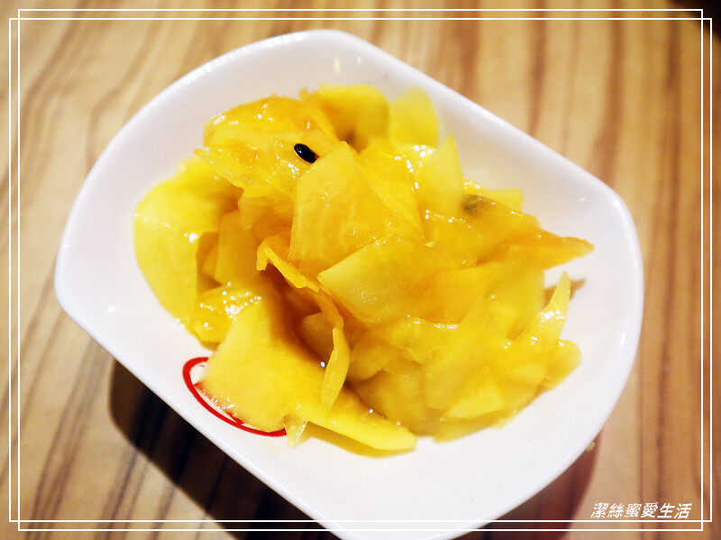 濃氣屋拉麵 (徐匯廣場店)-新北蘆洲/人氣平價日本福岡拉麵.滿額咖哩飯免費無限續