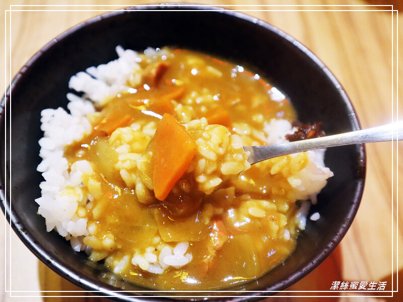 濃氣屋拉麵 (徐匯廣場店)-新北蘆洲/人氣平價日本福岡拉麵.滿額咖哩飯免費無限續