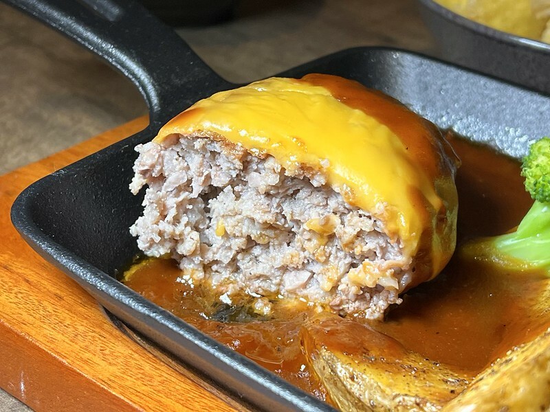 (板橋居酒屋)平和居酒食処~2023新開幕板橋深夜食堂!紮實日式漢堡排、軟嫩紅酒燉牛肉~樣樣都是美味!平和居酒食処菜單