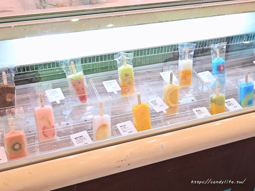 Fruit Rock搖滾水果&摸魚可頌｜台中文青小店，台中必吃可朗芙在這裡！還有美到不行的雪花冰～