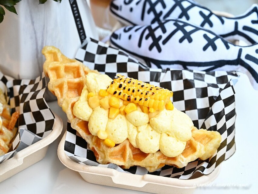 Fruit Rock搖滾水果&摸魚可頌｜台中文青小店，台中必吃可朗芙在這裡！還有美到不行的雪花冰～