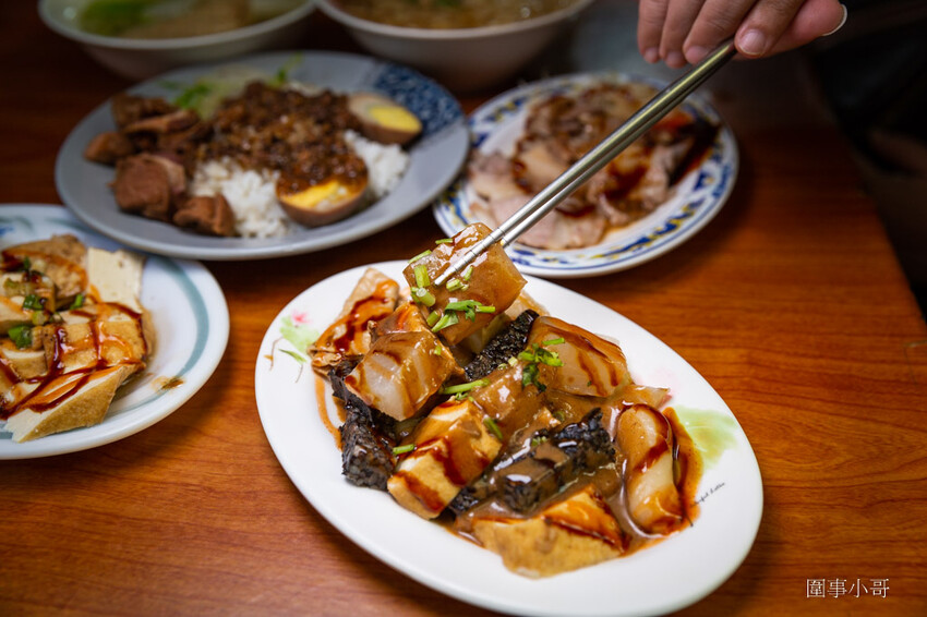 桃園大湳市場美食推薦-蔡家北港肉羹！堅持不使用味精～湯頭的清甜都來自於食材本身！便宜又好吃的肉羹就在這啦～ @圍事小哥的幸福相框